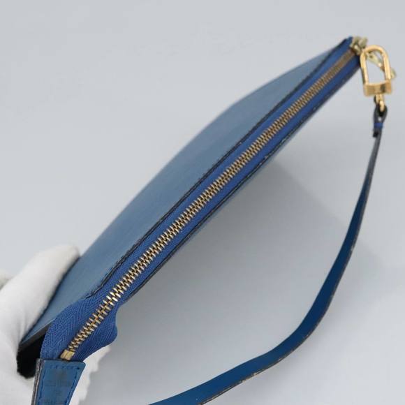 LOUIS VUITTON Epi Pochette Accessoires Pouch Vintage Blue M52985 LV Auth bs19703 - Picture 6 of 16
